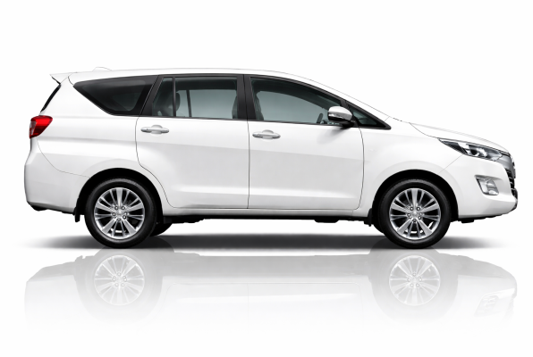 Luxury white car rental in Bangalore for airport transfer and city travel